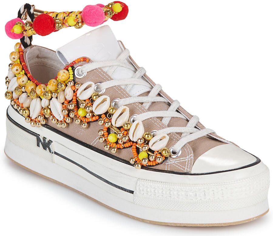 NAN-KU Lage Sneakers ESA-02