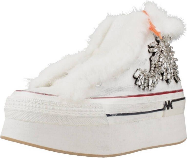 Nan-Ku Sneakers DFB03