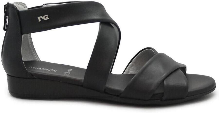 NeroGiardini Platte sandalen NGD-E26-15830-100