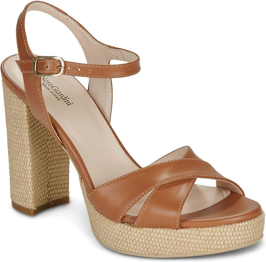 NeroGiardini Sandalen E615810D-329