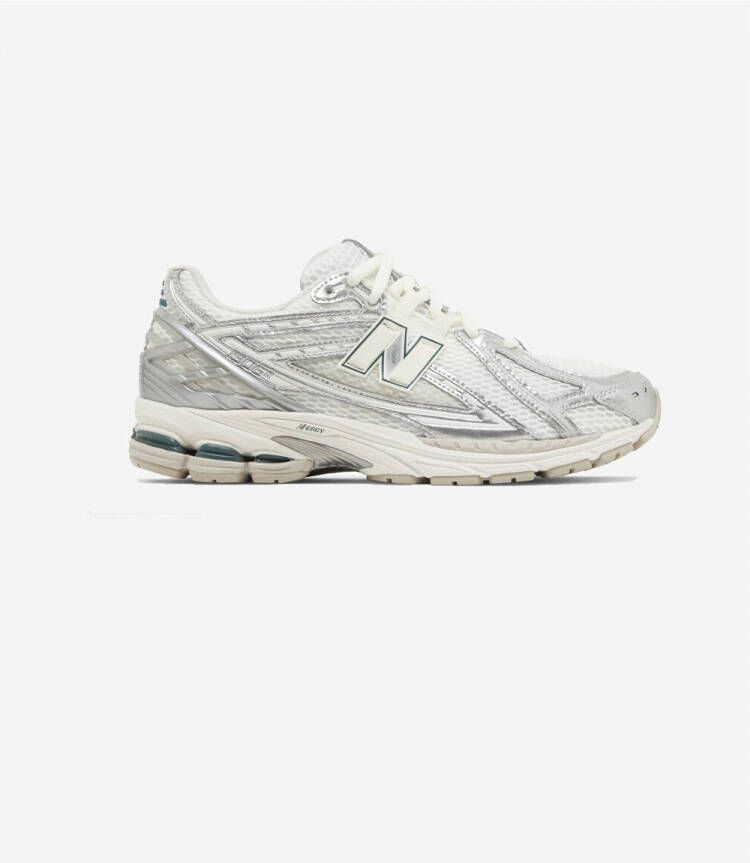 New Balance Lage Sneakers 1906R Silver Metallic Sea Salt