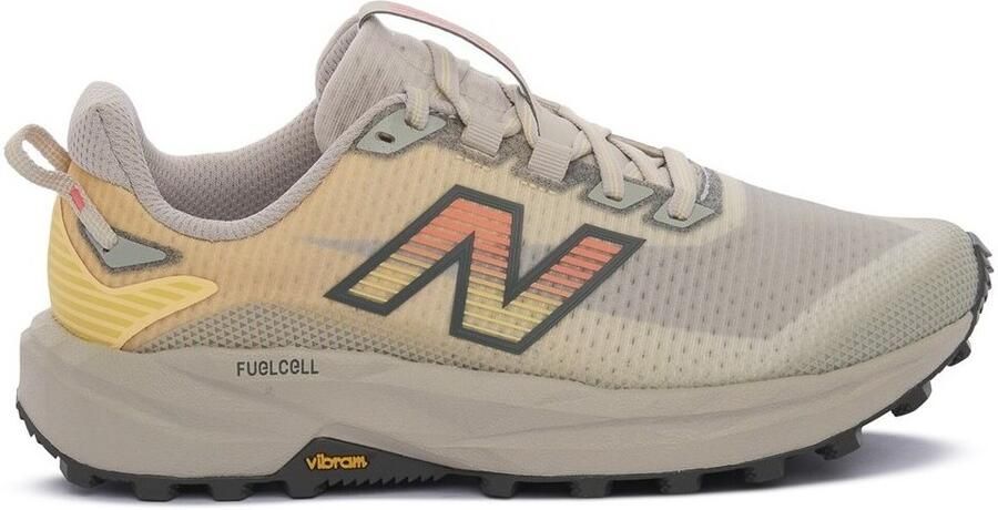 New Balance Women's FuelCell Rebel Trail Trailrunningschoenen wit