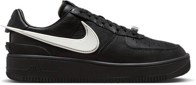 Nike Lage Sneakers Air Force 1 Low SP AMBUSH Black