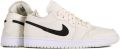 Nike Lage Sneakers Baskets Air Jordan 1 Low Coconut Milk cuir - Beige