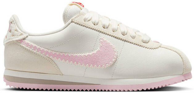 Nike Lage Sneakers Cortez Valentine's Day (2025) (Women's)