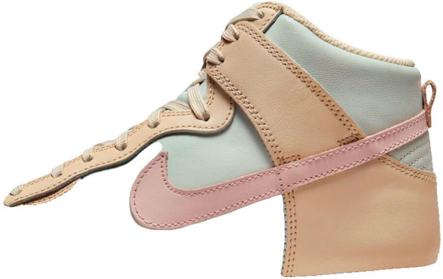 Nike Wmns Dunk High Basketball Schoenen sanddrift pink oxford light silver sail