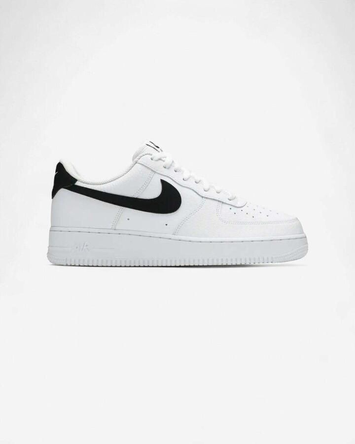 Nike Lage Sneakers Air Force 1 Low '07 Black White Pebbled Leather