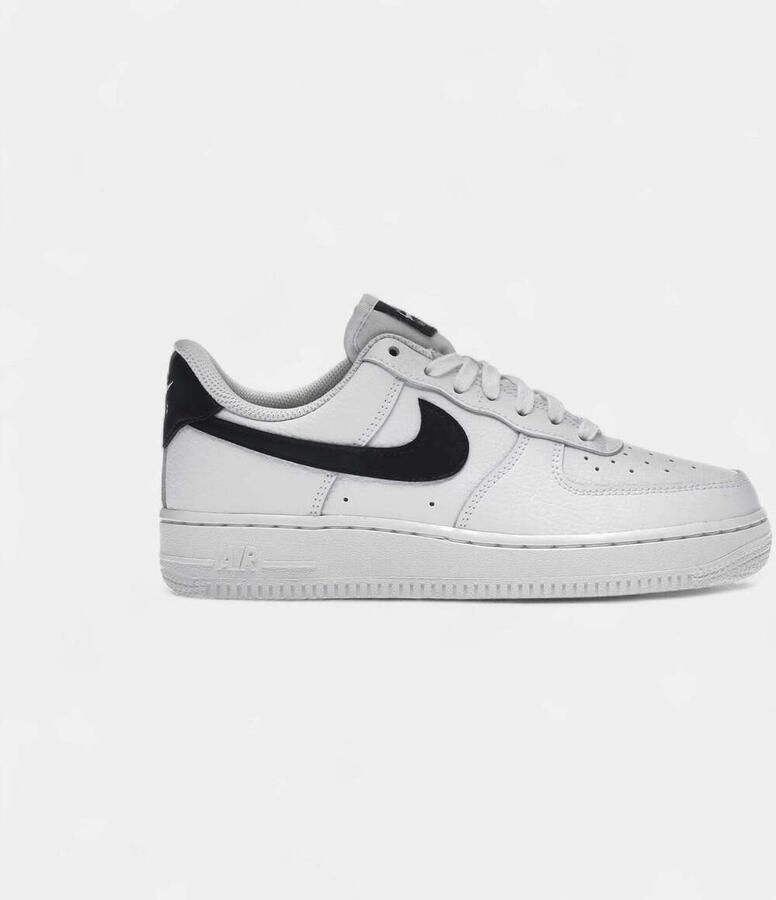Nike Lage Sneakers -air-force-1-low-07-white-black- s
