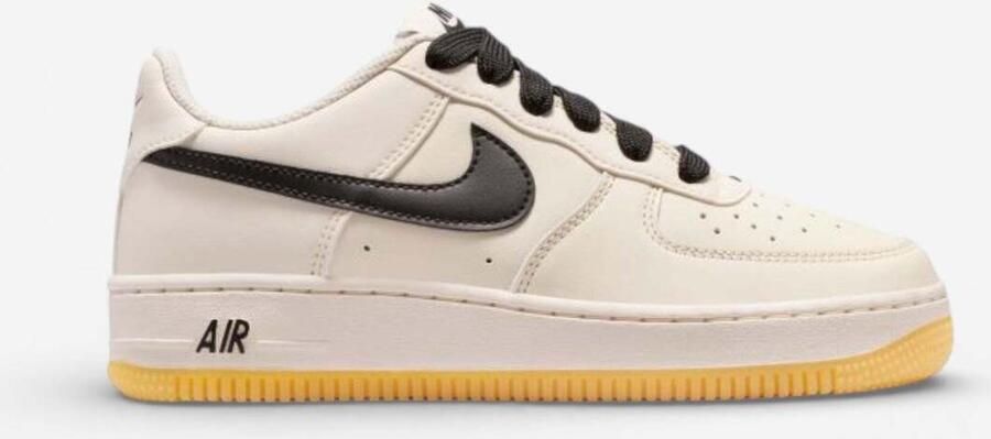 Nike Lage Sneakers Air Force 1 Low LV8 Soft Pearl Gum Black (GS) - Foto 2