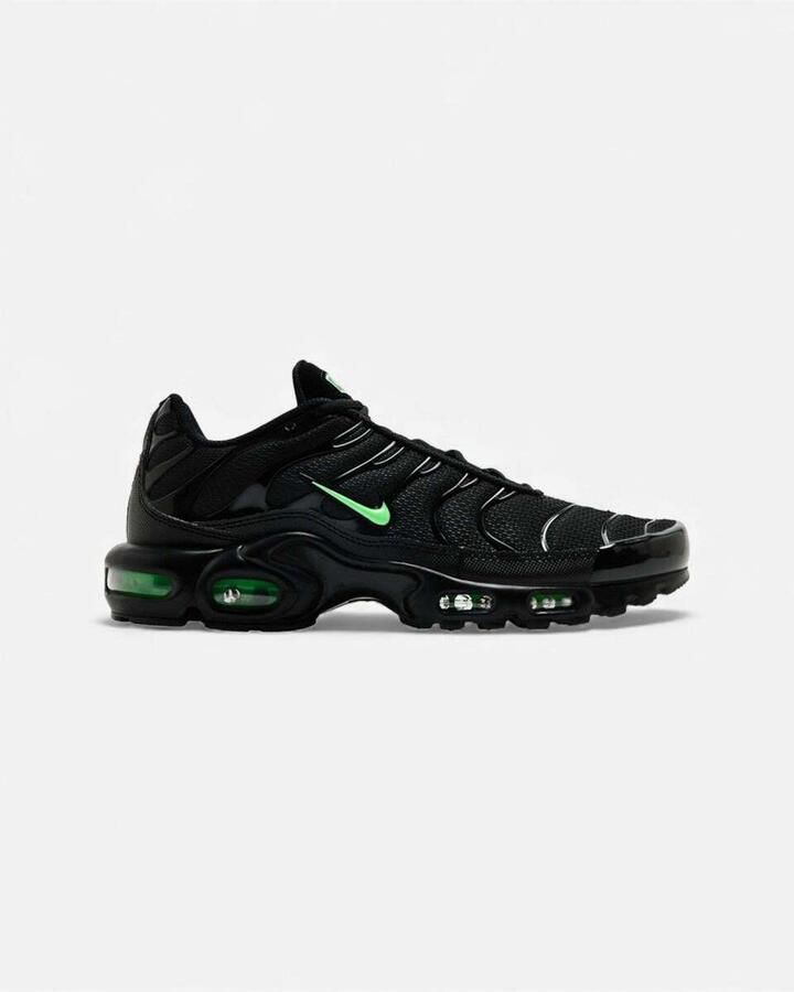 Nike Lage Sneakers Air Max Plus Black Green Strike
