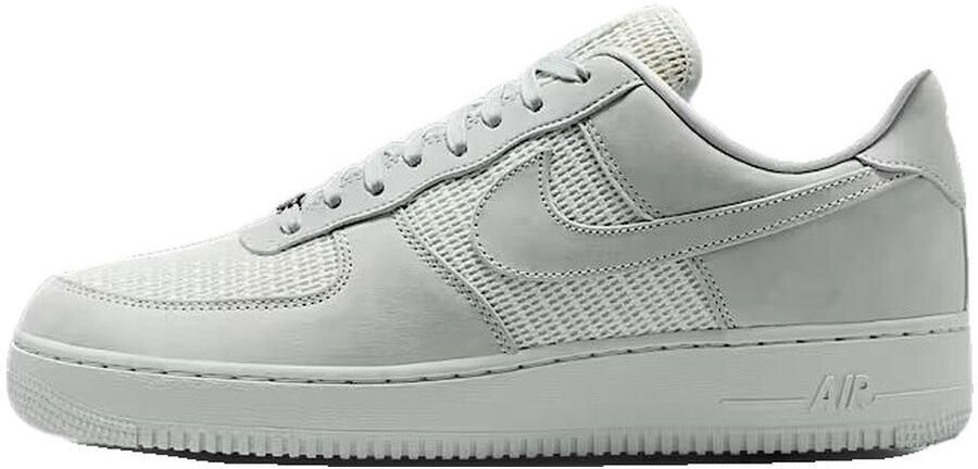 Nike Lage Sneakers Baskets Air Force 1 '07 LV8 daim et maille