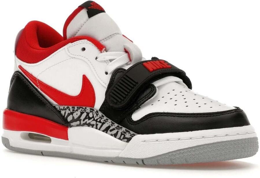 Jordan Legacy 312 Low (gs) Basketball Schoenen white fire red black wolf grey maat: 37.5 beschikbare maaten:36.5 37.5 38 39 40