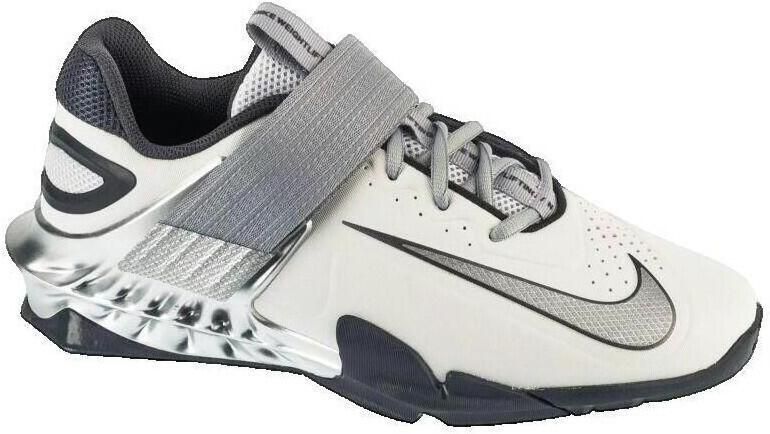 Nike Lage Sneakers Chaussures de sport Savaleos SE avec talon 15 mm