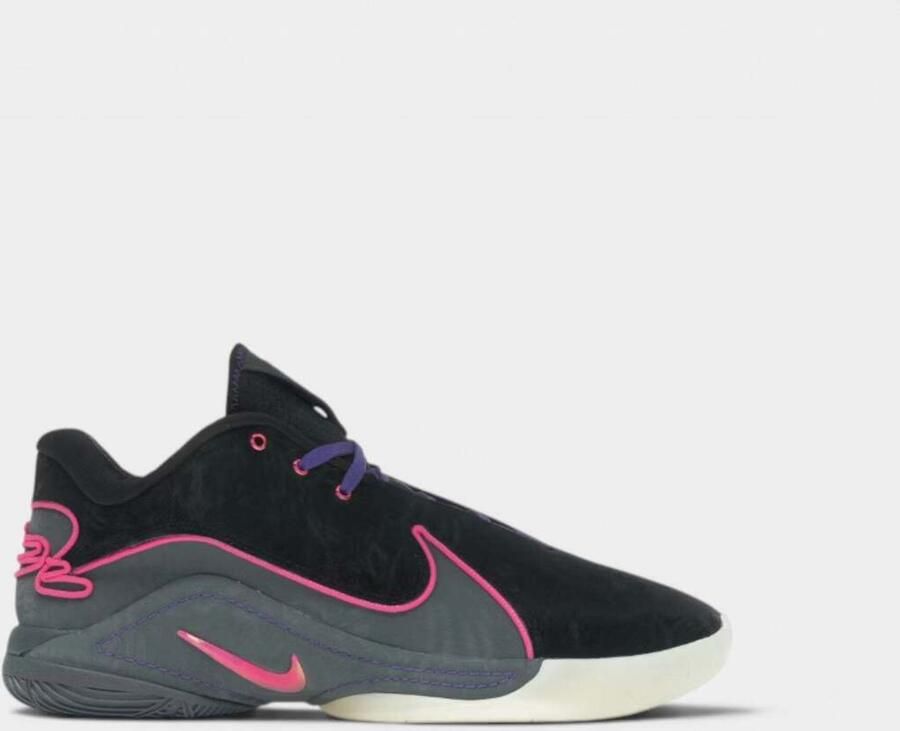 Nike Lage Sneakers Lebron Xxii