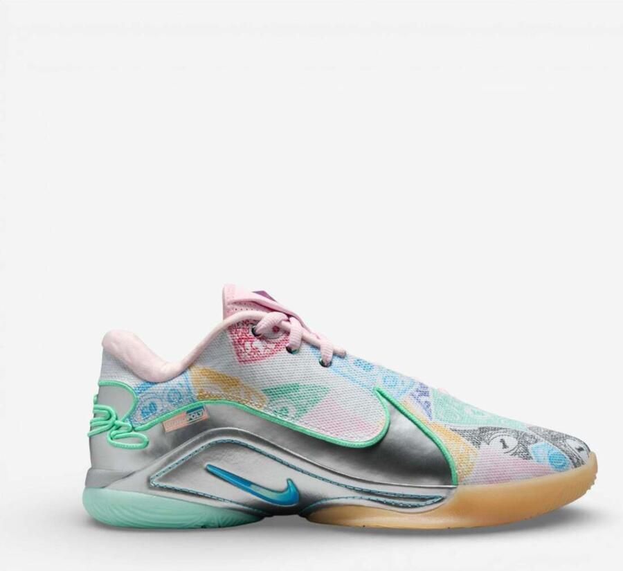 Nike Lage Sneakers Monopoly x LeBron 22 QS 'Currency'