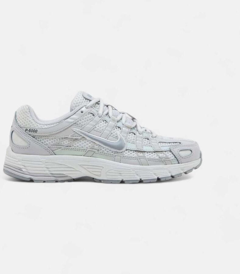 Nike Lage Sneakers P-6000 SE Summit White Vast Grey Wolf Grey ( 's)