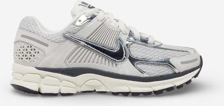 Nike Lage Sneakers Zoom Vomero 5 Photon Dust Metallic Silver (Women's)