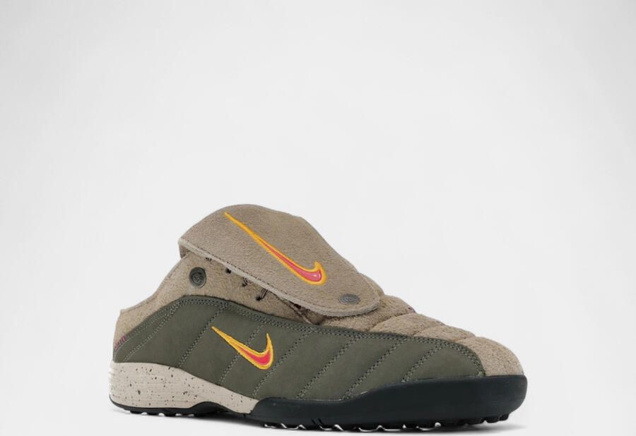 Nike Slippers Total 90 Mule Kids of Immigrants Khaki