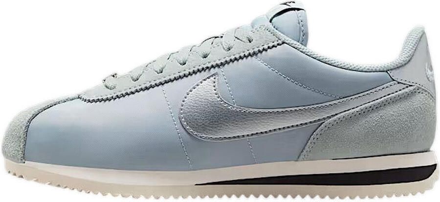 Nike Sneakers Baskets Cortez Textile innovant