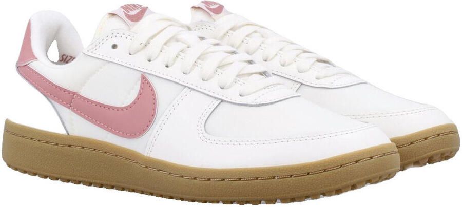 Nike Sneakers Baskets Field General '82 mousse