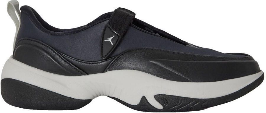 Nike Sneakers Baskets pointe cuir