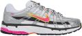 Nike Schoenen P-6000 White Metallic Platinum Hyper Crimson Laser Fuchsia- Heren White Metallic Platinum Hyper Crimson Laser Fuchsia - Wit