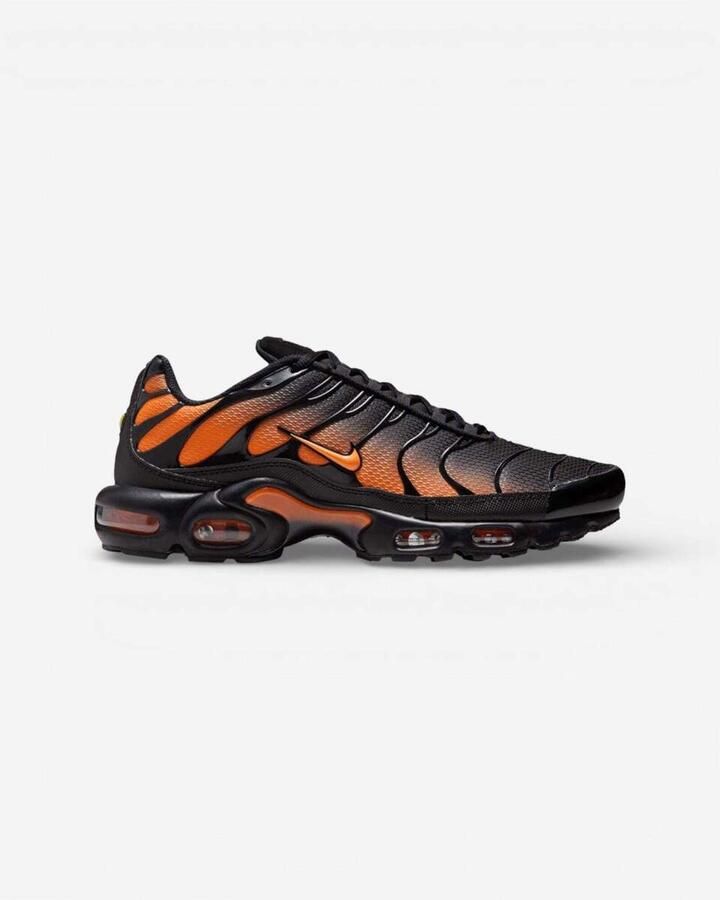 Nike Tennisschoenen TN Air Max Plus Black Total Orange
