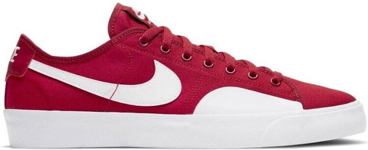 Nike SB Blazer Court Skate Shoes rood
