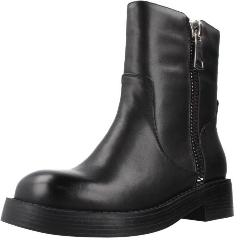 Noa Harmon Enkellaarzen CUP