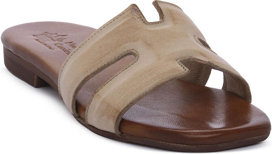 Nuova Cuoieria Platte sandalen SABBIA
