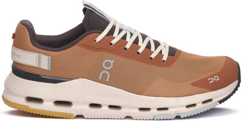 On Lage Sneakers CLOUDNOVA FORM 2
