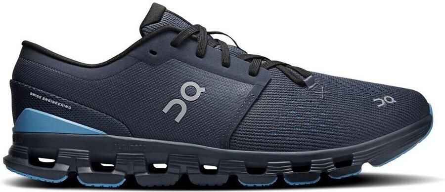 On Lage Sneakers Cloud X 4