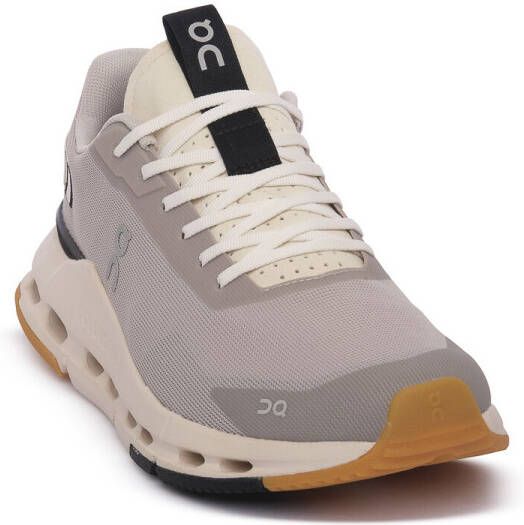 On Sneakers CLOUDNOVA FORM 2