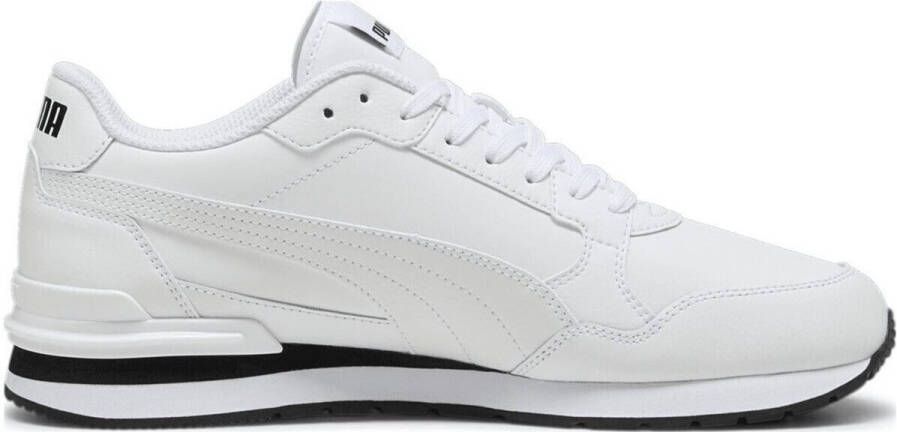Puma Sneakers
