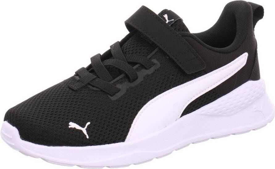 Puma Sneakers