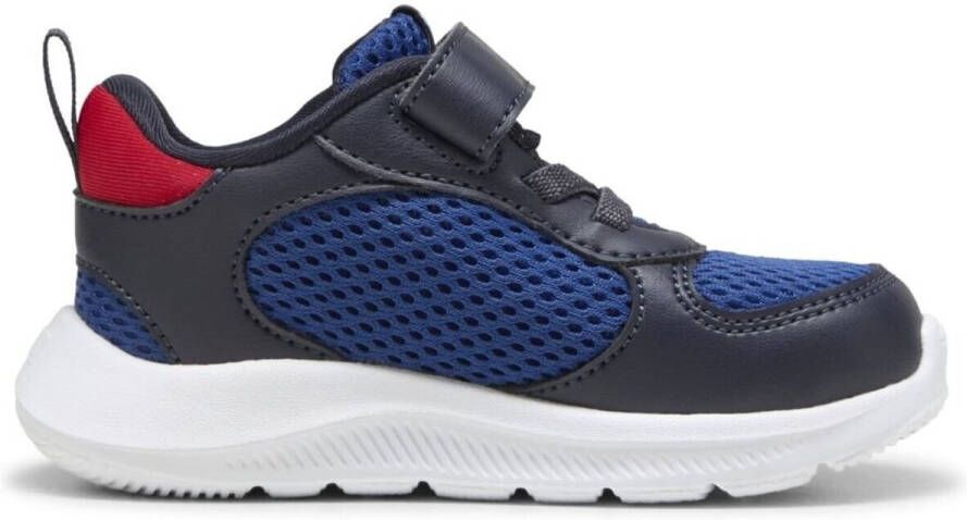 Puma Sneakers