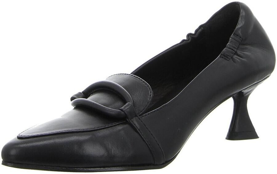 Rebecca White Pumps