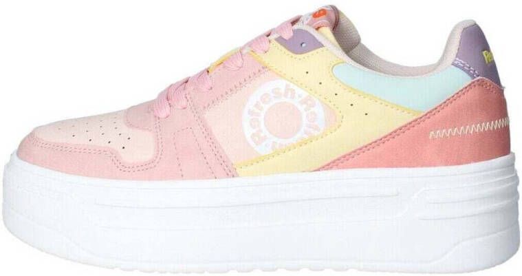 Refresh Sneakers
