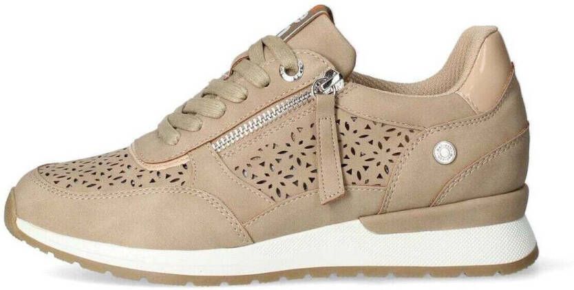 Refresh Sneakers