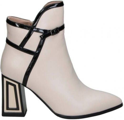 Rock Away Enkellaarzen 84575B