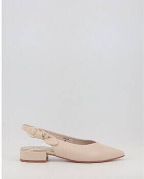 Stephen Allen Nette Schoenen ESTIGIA