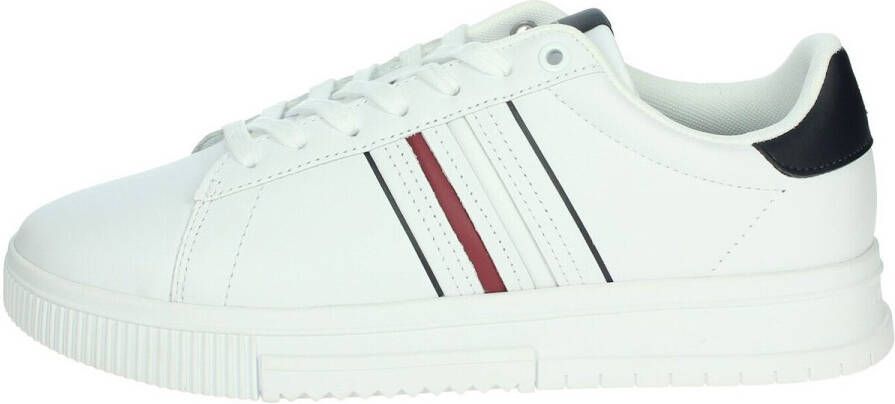 Tommy Hilfiger Plateausneakers MODERN CUPSOLE STRIPES LTH vrijetijdsschoen lage schoen veterschoen met zijstrepen