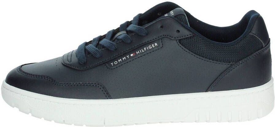 Tommy Hilfiger Plateausneakers TH BASKET CORE LTH PINPERF vrijetijdsschoen lage schoen veterschoen met gepolsterde schacht