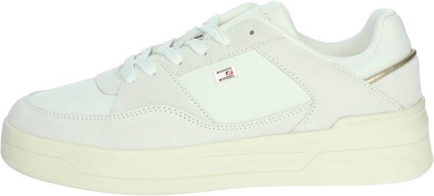 Tommy Hilfiger Plateausneakers ESSENTIAL BASKET SNEAKER vrijetijdsschoen lage schoen veterschoen met logo-embleem - Foto 7