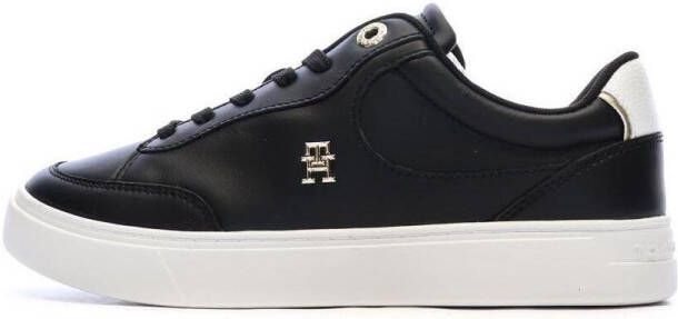 Tommy Hilfiger Plateausneakers ESSENTIAL CHIC COURT SNEAKER vrijetijdsschoen veterschoen lage schoen met th-sieraad - Foto 3