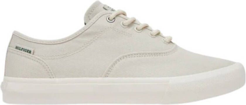 Tommy Hilfiger Beige Sneakers met Opgezet Logo
