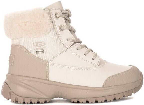 Ugg Enkellaarzen Yose Fluff V2