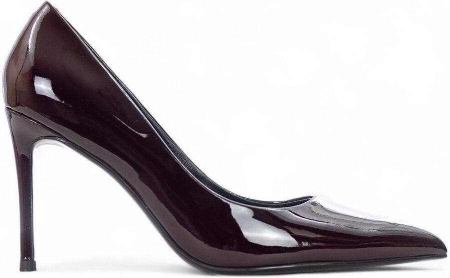 Uma Parker Pumps