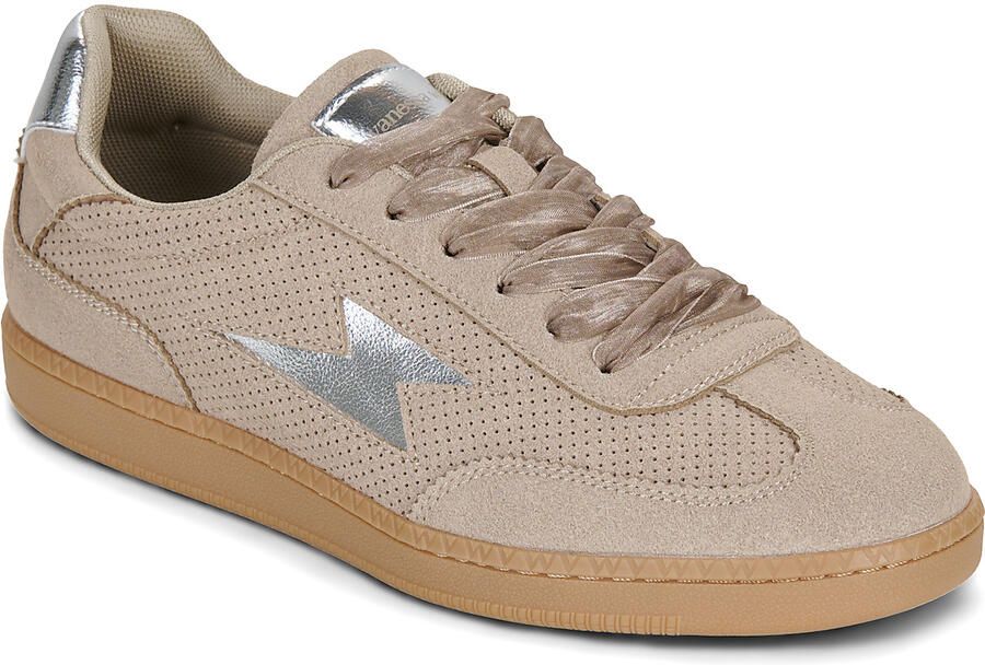 Vanessa Wu Lage Sneakers AURA Emblem