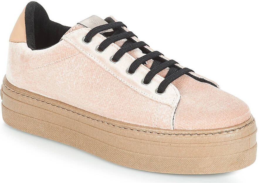 Victoria Lage Sneakers DEPORTIVO TERCIOPELO CARAM